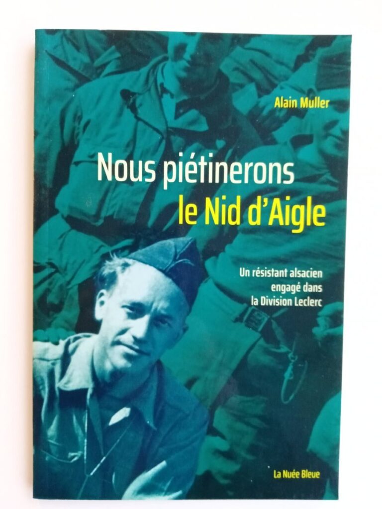 Nous piétinerons le Nid d'Aigle(de translation)